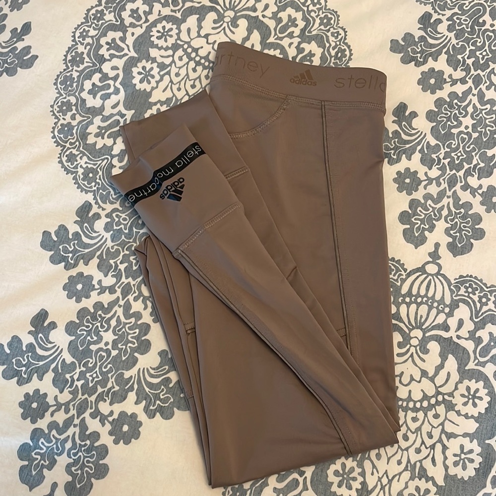Stella McCartney x adidas cropped yoga leggings size Medium